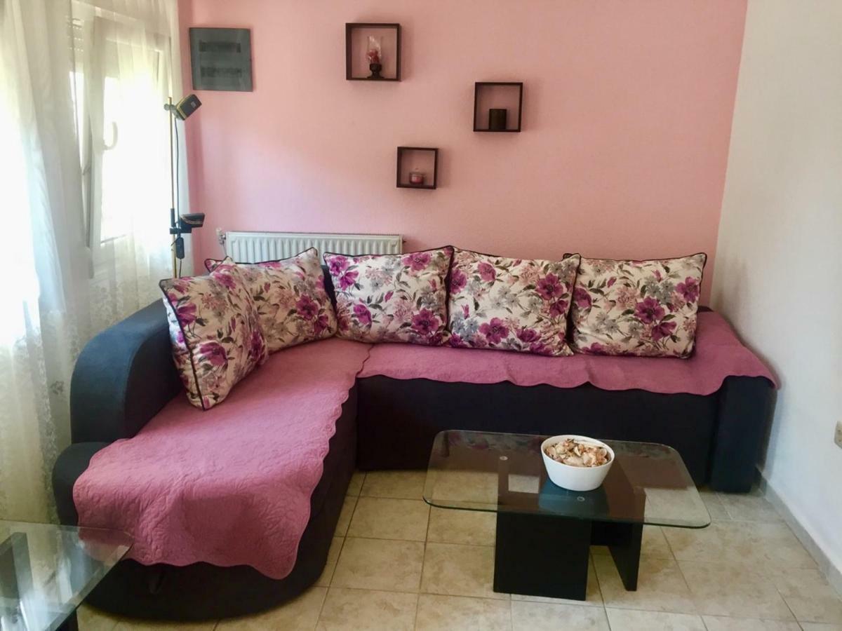 Peraía Cosy Apartment מראה חיצוני תמונה